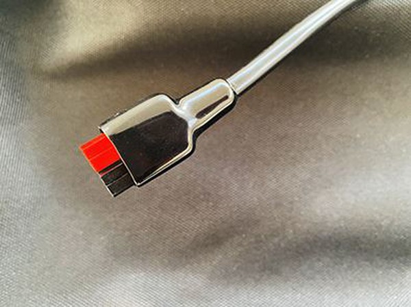 Folding solar panel 300w (4) Folding solar panel 300w (4)