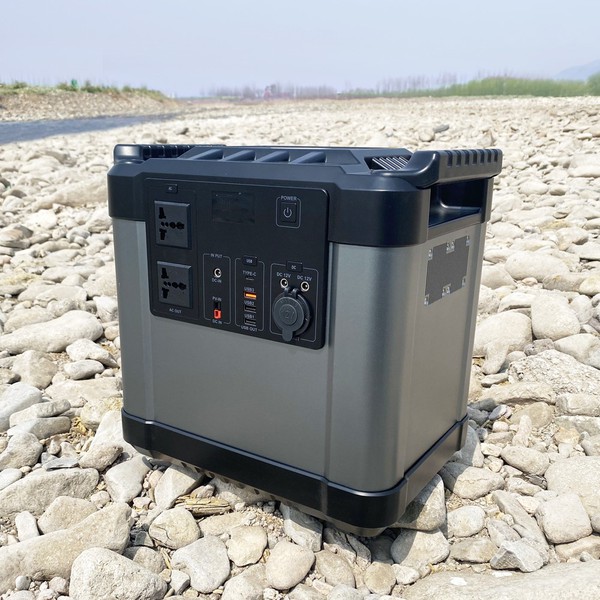 Solar-powered Portable Power Stations with 2000 Watt capacity Solar-powered Portable Power Stations with 2000 Watt capacity
