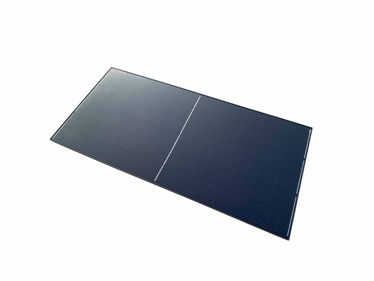 অর্ধ কাটা সেল সৌর প্যানেল