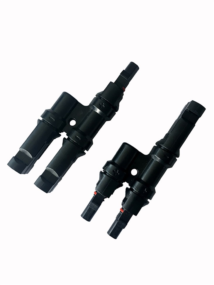 সৌর প্যানেল কেবল সংযোগকারী