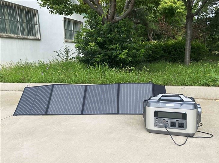 পোর্টেবল পাওয়ার স্টেশন 2200W